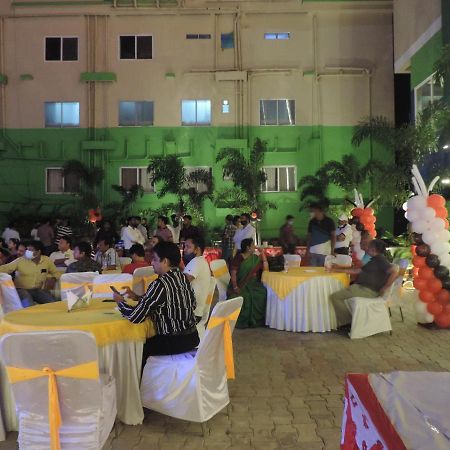 Om Leisure Hotel - Bbsr Bhubaneswar Exterior photo